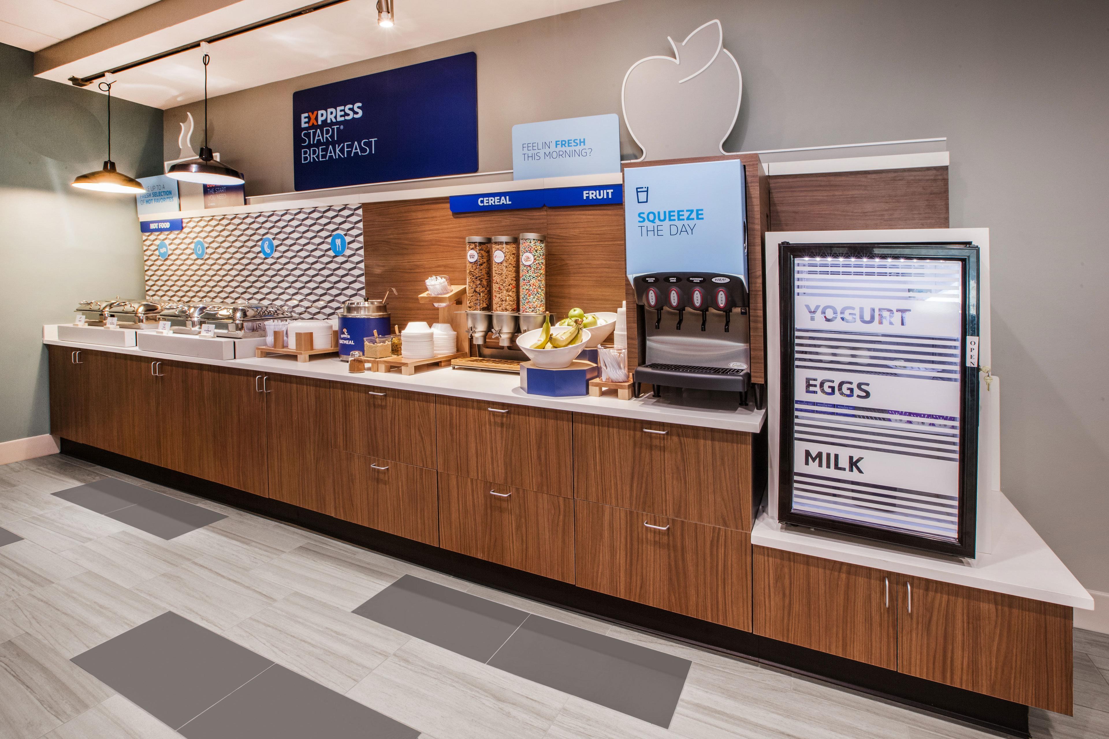 Holiday Inn Express & Suites - Enterprise By Ihg Екстериор снимка