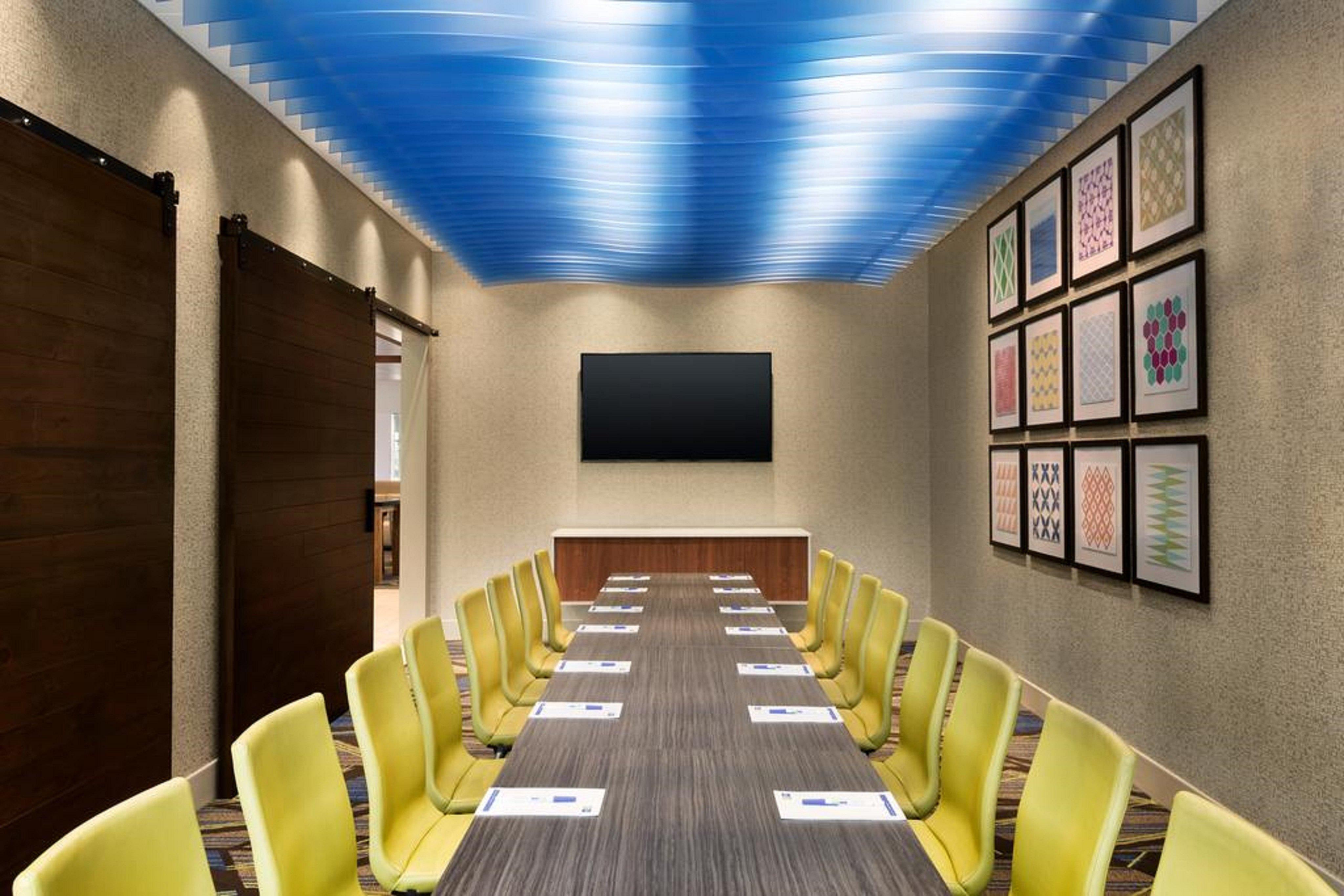 Holiday Inn Express & Suites - Enterprise By Ihg Екстериор снимка