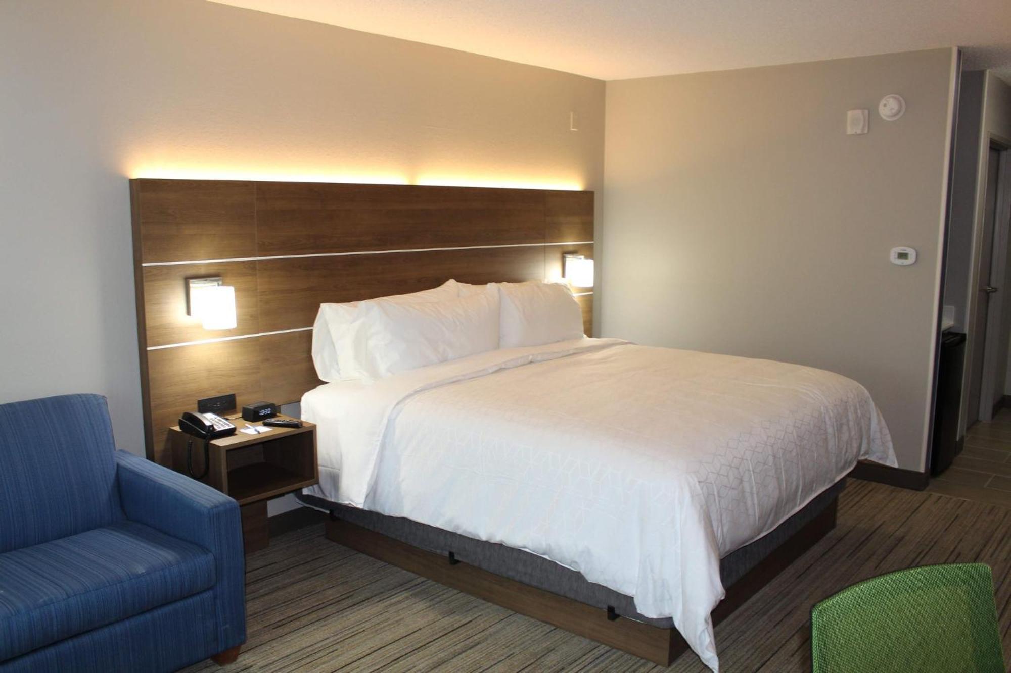 Holiday Inn Express & Suites - Enterprise By Ihg Екстериор снимка